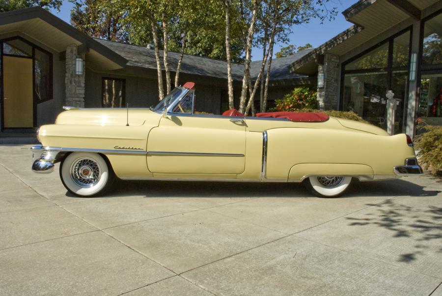 Cadillac Series 62 Convertible 1950 года  (фото 11 из 26)